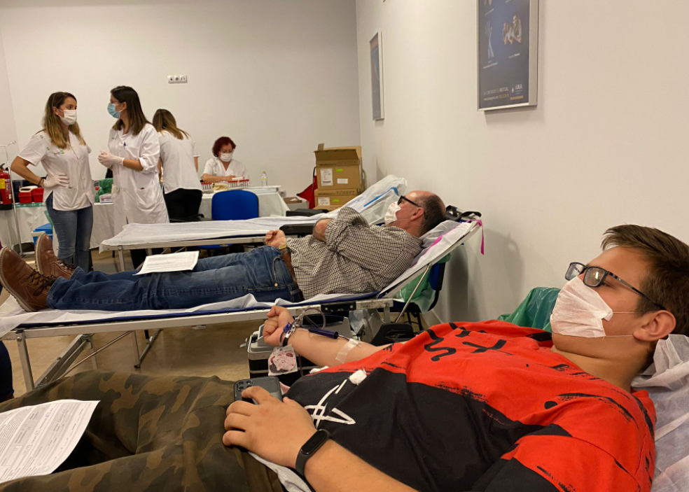 Hacía más de una década que la Hermandad de Donantes de Sangre de Albacete no se atrevía con un maratón de donación de mañana y tarde.