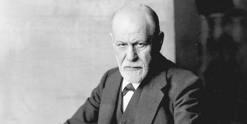 Un cáncer oral llevó a Sigmund Freud a diecisiete años de calvario, de cirugías y tratamientos infructuosos. 